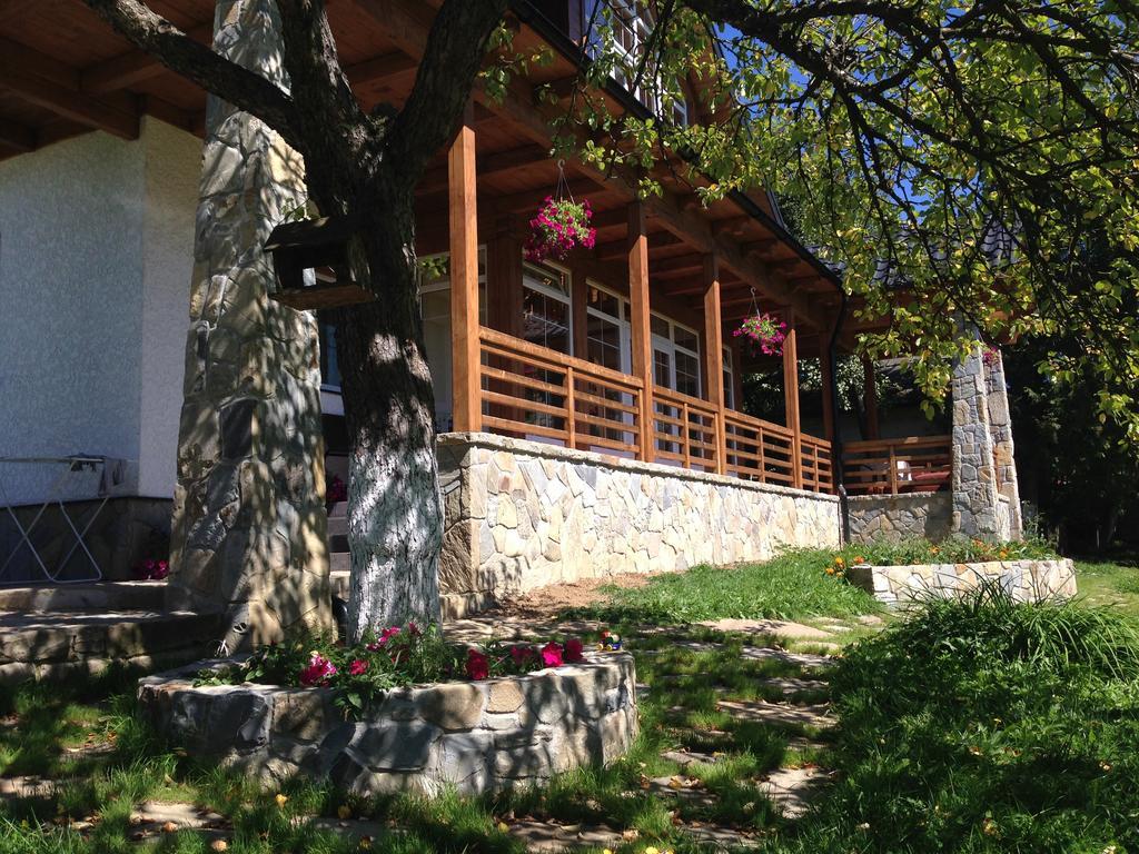 Cottage Familiya Verkhovyna Exterior foto